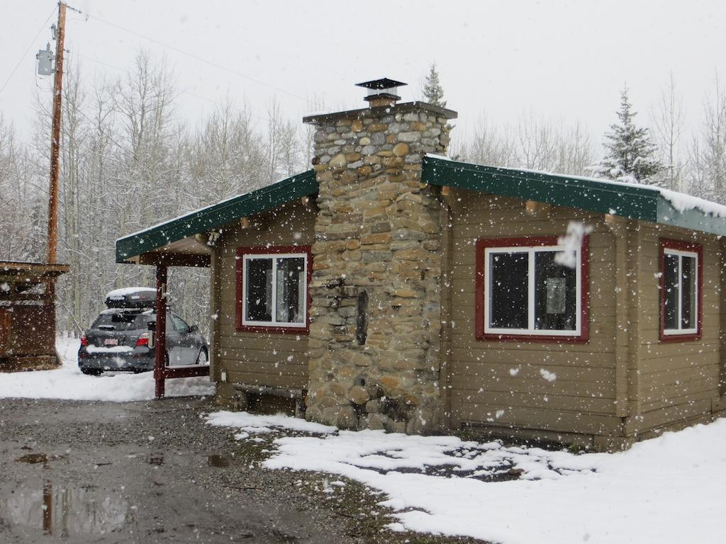 Hi Kananaskis Wilderness - Hostel מראה חיצוני תמונה
